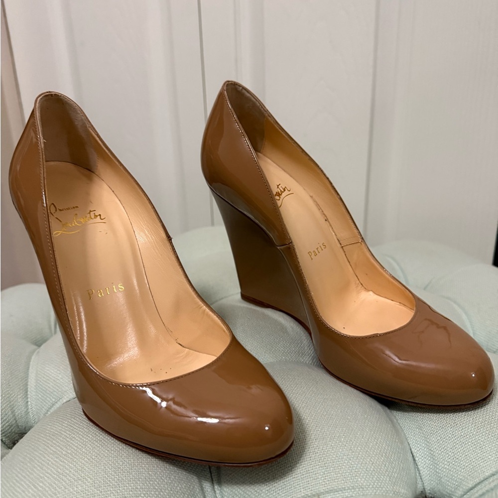 Elegant Christian Louboutin tan Wedge Heels